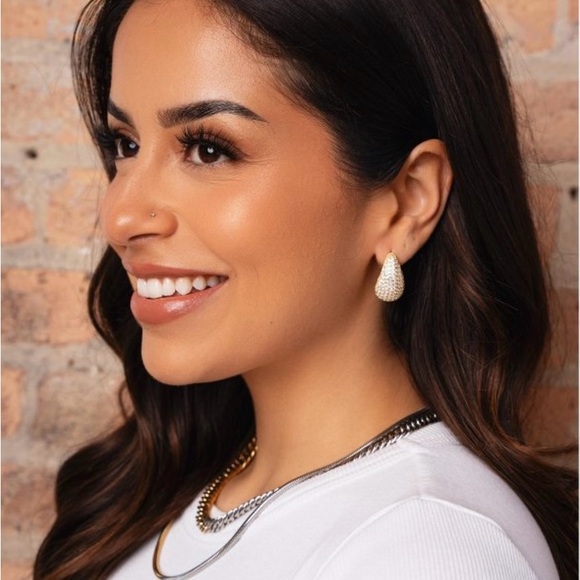 Jewels by Sunaina Jewelry - NWT Sunaina‎ Narnia Studs